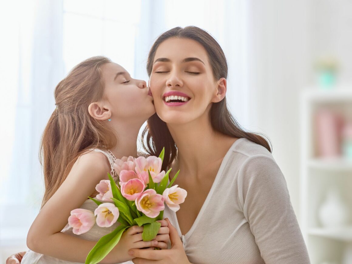 MEDIA MARKT: Assicurati subito le migliori offerte per la Festa della Mamma
