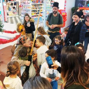 La Befana conquista il Centro La Rotonda: un pomeriggio di magia