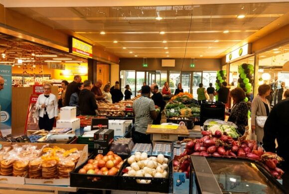 DA BRUNO – FRUTTA E VERDURA È APERTO! DA BRUNO – FRUTTA E VERDURA È APERTO!